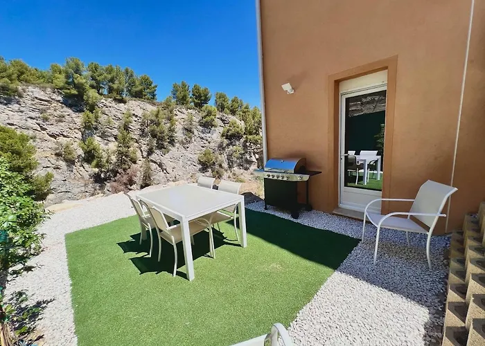 Studio With Garden - Pauseto West 4 - 2 Min From Beach